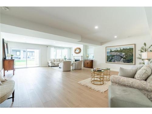 41 Bluenose Drive, Port Dover, ON - Indoor Photo Showing Living Room