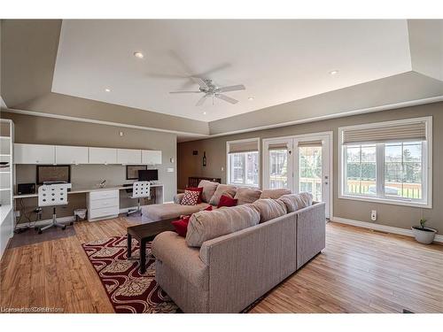 883 Lynedoch Road, Simcoe, ON - Indoor Photo Showing Living Room