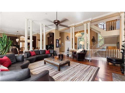 224 Hillcrest Road, Simcoe, ON - Indoor Photo Showing Living Room