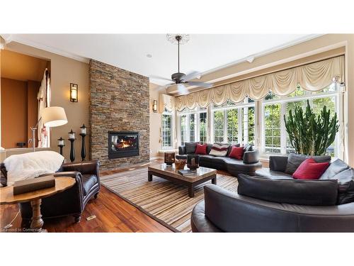 224 Hillcrest Road, Simcoe, ON - Indoor Photo Showing Living Room With Fireplace