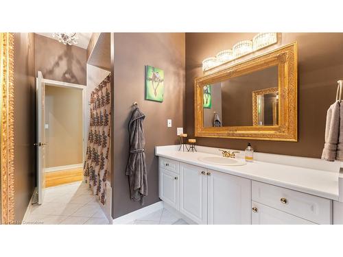 224 Hillcrest Road, Simcoe, ON - Indoor Photo Showing Bathroom