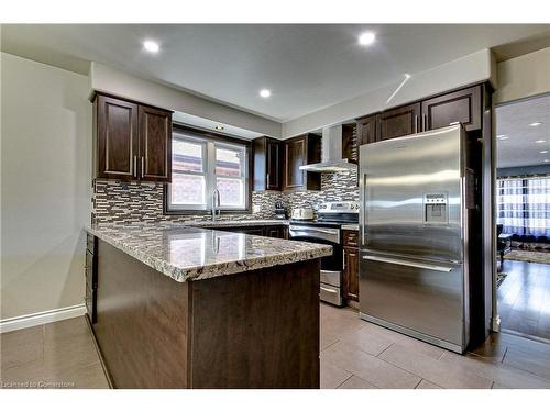 138 Lynndale Road, Simcoe, ON - Indoor Photo Showing Kitchen With Upgraded Kitchen