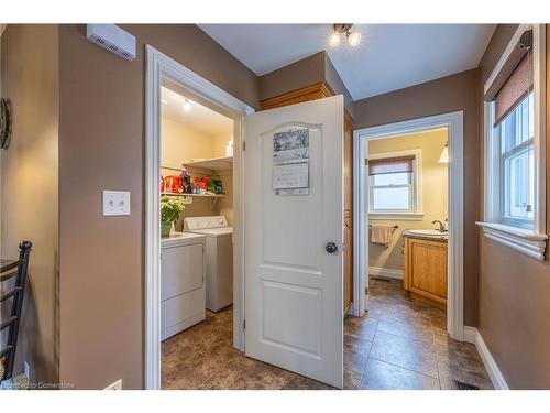 42 Wolven Street, Port Rowan, ON - Indoor Photo Showing Other Room