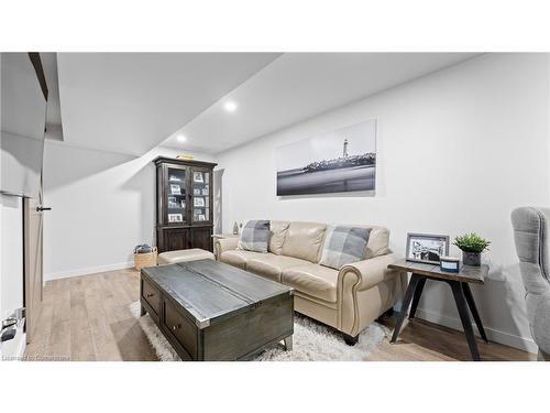 21-80 New Lakeshore Road, Port Dover, ON - Indoor Photo Showing Living Room