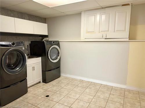 271 College St W, Waterford, ON - Indoor Photo Showing Laundry Room