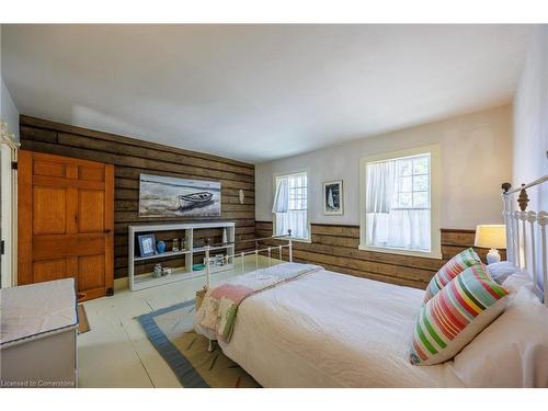 16 Erieus Street, Port Burwell, ON - Indoor Photo Showing Bedroom