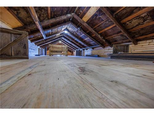 16 Erieus Street, Port Burwell, ON - Indoor Photo Showing Garage