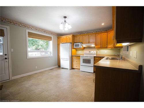 11 Schneider Drive, Port Dover, ON - Indoor Photo Showing Kitchen With Double Sink