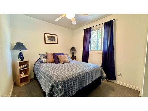 30 Woodfield Avenue, Townsend, ON - Indoor Photo Showing Bedroom