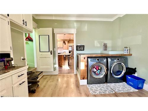 86 Colborne Street S, Simcoe, ON - Indoor Photo Showing Laundry Room