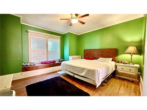 86 Colborne Street S, Simcoe, ON - Indoor Photo Showing Bedroom