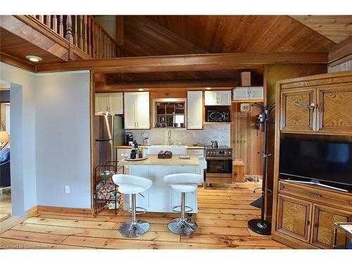 24 Winger Bay Lane, Selkirk, ON - Indoor Photo Showing Kitchen