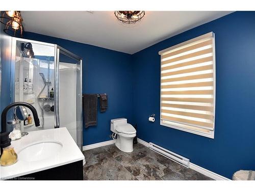 24 Winger Bay Lane, Selkirk, ON - Indoor Photo Showing Bathroom