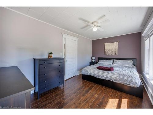 10 First Ave, Port Dover, ON - Indoor Photo Showing Bedroom