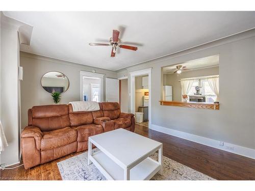 10 First Ave, Port Dover, ON - Indoor Photo Showing Living Room