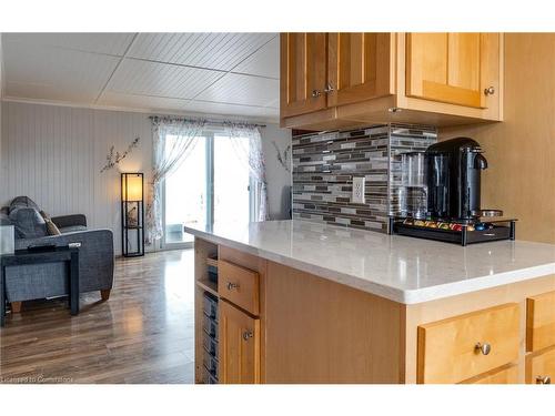 4 Marsh Cove, Nanticoke, ON - Indoor Photo Showing Kitchen