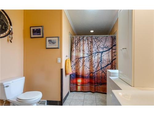 4 Marsh Cove, Nanticoke, ON - Indoor Photo Showing Bathroom