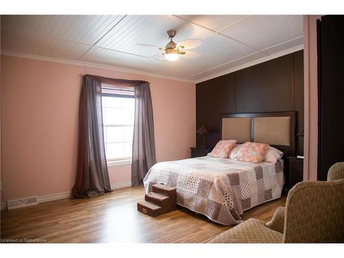 4 Marsh Cove, Nanticoke, ON - Indoor Photo Showing Bedroom