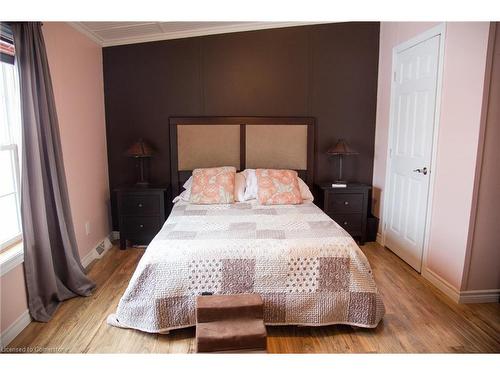 4 Marsh Cove, Nanticoke, ON - Indoor Photo Showing Bedroom