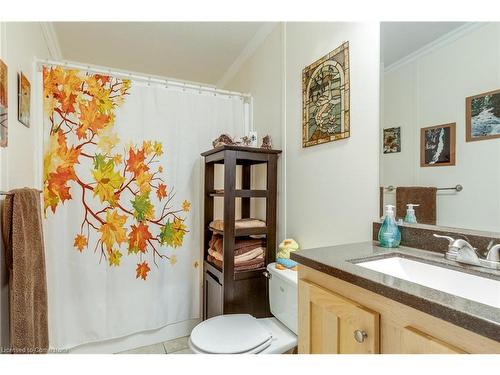 4 Marsh Cove, Nanticoke, ON - Indoor Photo Showing Bathroom