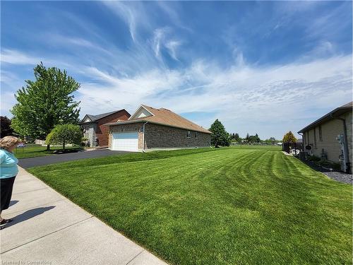 39 Driftwood Drive, Simcoe, ON - Outdoor