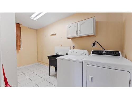 25 Stephens Court, Simcoe, ON - Indoor Photo Showing Laundry Room