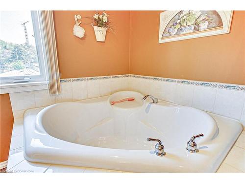 88 Woodstock Avenue, Long Point, ON - Indoor Photo Showing Bathroom