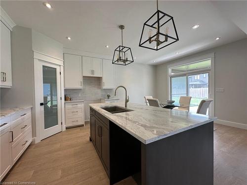 19 Mckeen Street, Jarvis, ON - Indoor Photo Showing Kitchen With Upgraded Kitchen