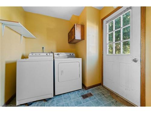 40 Nichol Street, Waterford, ON - Indoor Photo Showing Laundry Room