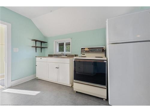 40 Nichol Street, Waterford, ON - Indoor Photo Showing Kitchen