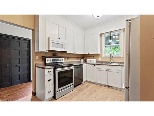 55859 First Street, Elgin, ON - Indoor Photo Showing Kitchen With Double Sink