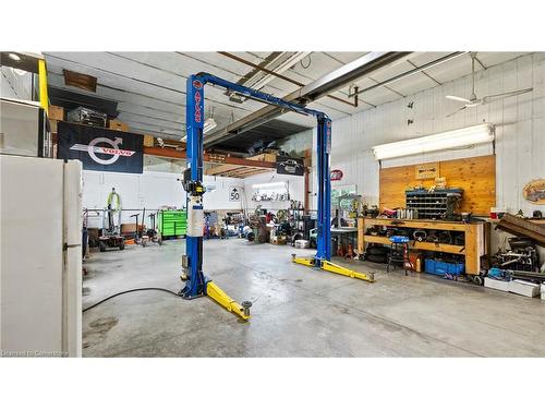 55859 First Street, Elgin, ON - Indoor Photo Showing Garage