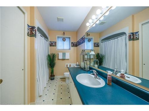 612 Greenock Street, Port Dover, ON - Indoor Photo Showing Bathroom