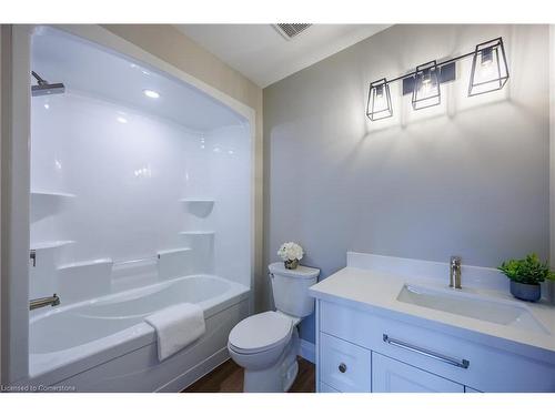 167 Lafayette Street E, Jarvis, ON - Indoor Photo Showing Bathroom