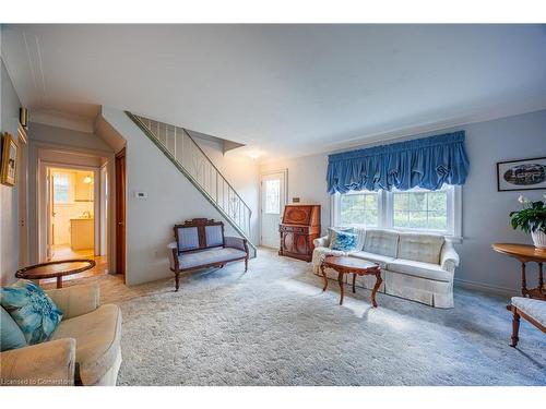 183 Church Street E, Delhi, ON - Indoor Photo Showing Living Room