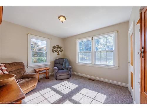 183 Church Street E, Delhi, ON - Indoor Photo Showing Living Room