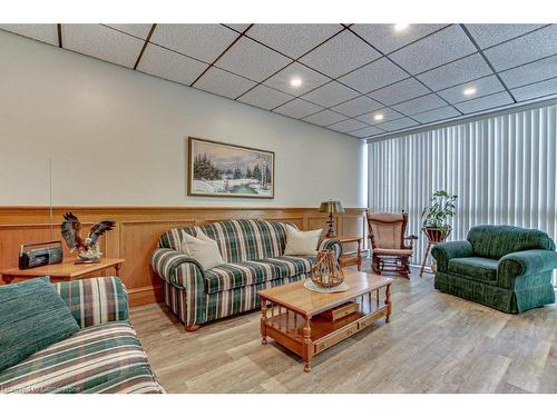 206-303 William Street, Delhi, ON - Indoor Photo Showing Living Room