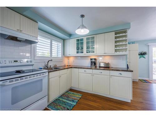 24 Private Lane, Long Point, ON - Indoor Photo Showing Kitchen