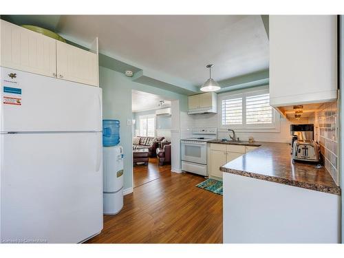 24 Private Lane, Long Point, ON - Indoor Photo Showing Kitchen