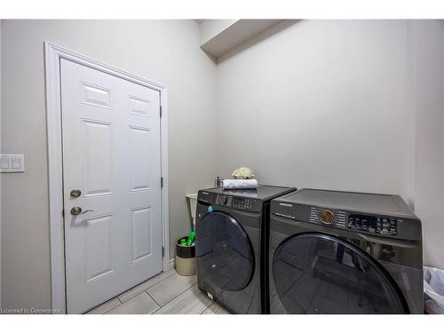 209 Woodway Trail, Simcoe, ON - Indoor Photo Showing Laundry Room