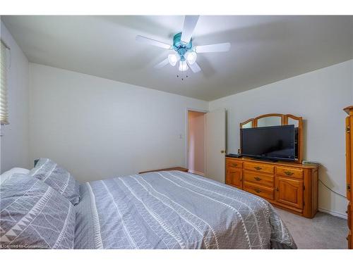 360 Charlotteville Rd 7, Simcoe, ON - Indoor Photo Showing Bedroom