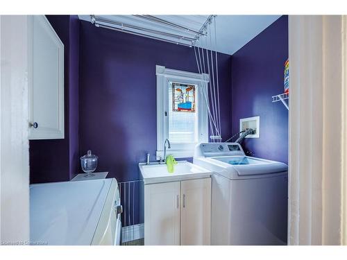 172 Norfolk Street, Simcoe, ON - Indoor Photo Showing Laundry Room