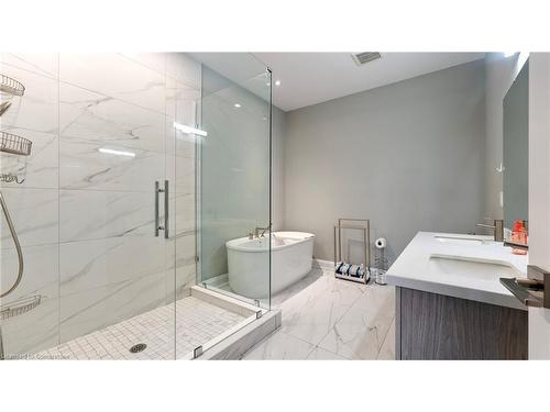 45 Cranberry Crescent, Simcoe, ON - Indoor Photo Showing Bathroom