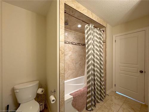 12 Cottonwood Street, Waterford, ON - Indoor Photo Showing Bathroom