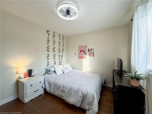 12 Cottonwood Street, Waterford, ON - Indoor Photo Showing Bedroom