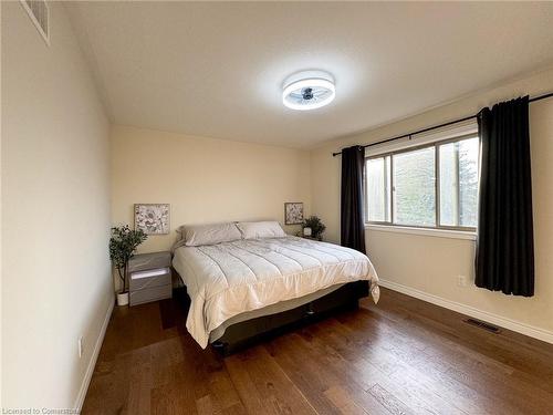 12 Cottonwood Street, Waterford, ON - Indoor Photo Showing Bedroom