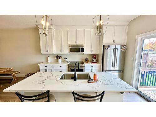 5-744 Nelson Street, Port Dover, ON - Indoor Photo Showing Kitchen