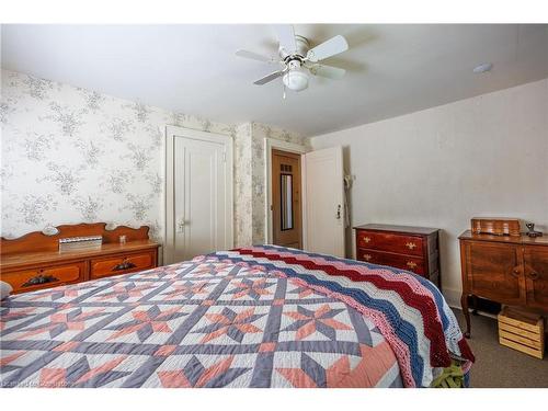 356 Norfolk Street S, Simcoe, ON - Indoor Photo Showing Bedroom