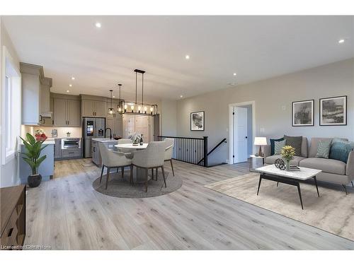 51 Rogers Street, Jarvis, ON - Indoor Photo Showing Living Room