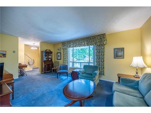 50 Prospect Street, Port Dover, ON - Indoor Photo Showing Living Room